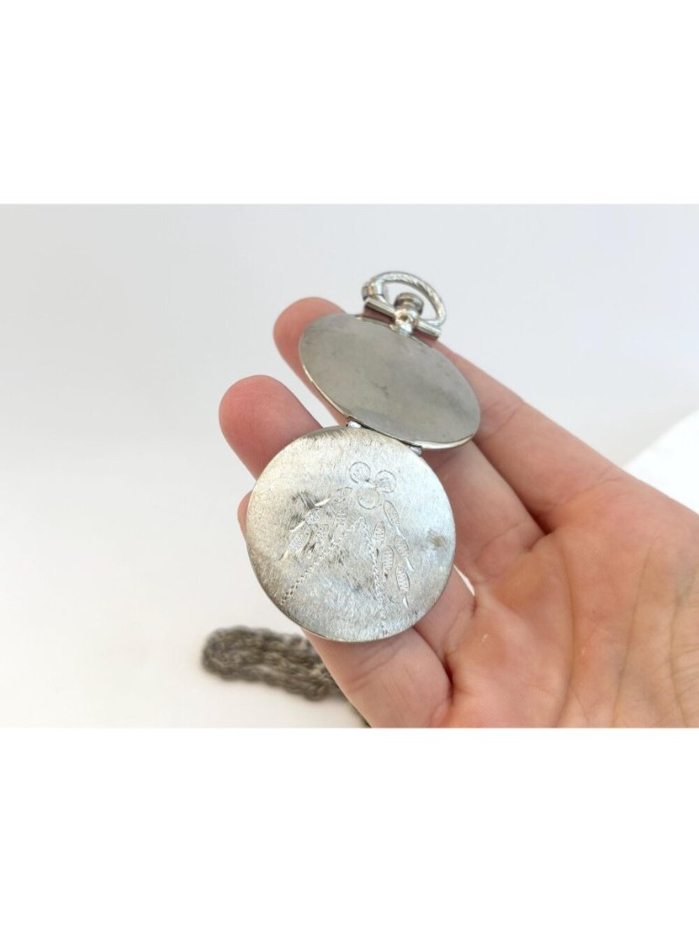Locket Floral Carved Matte Silver Toned Vintage Jumbo Pendant Necklace - 24" - Picture 9 of 16